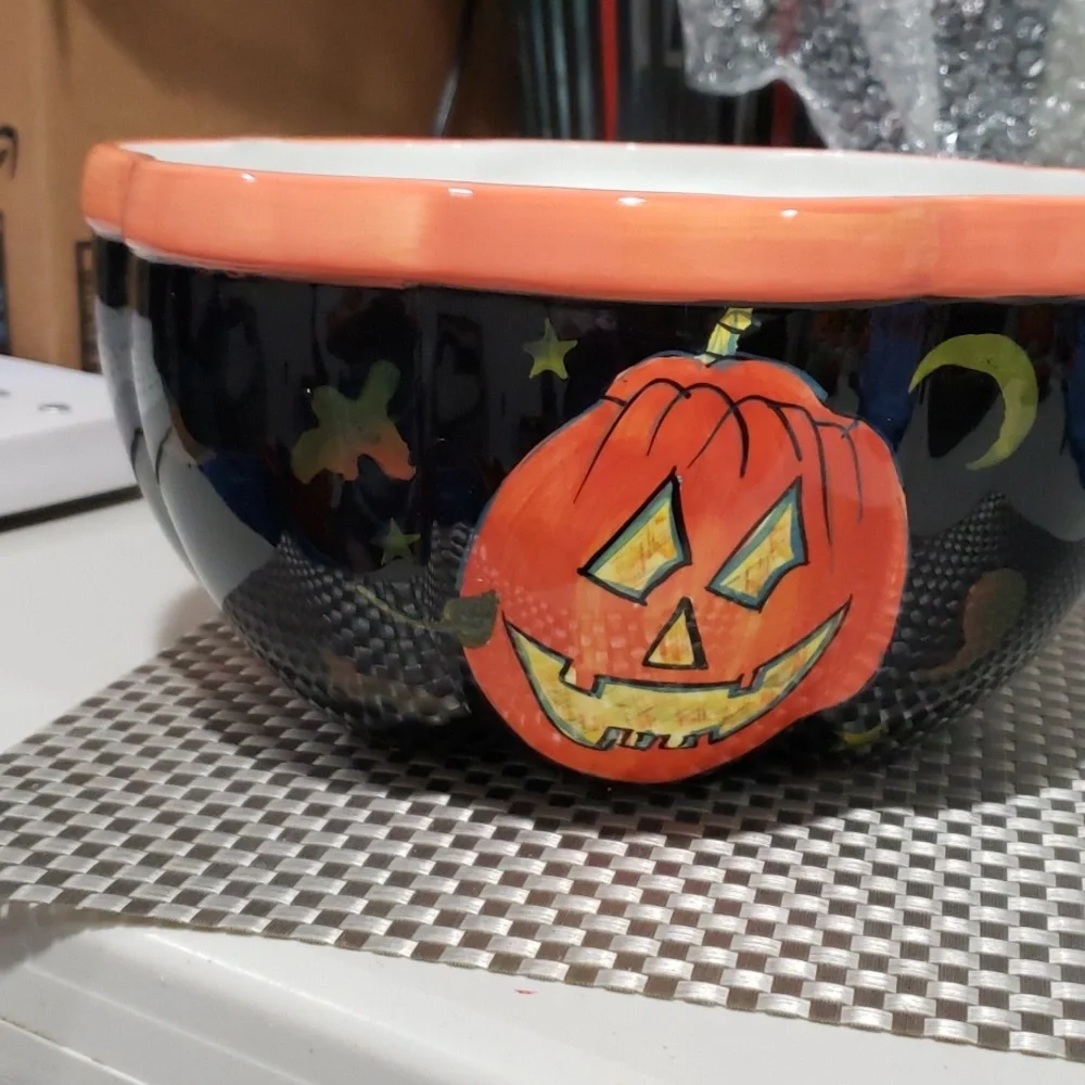 Halloween Pumpkin Bowl - Picture 7 of 12